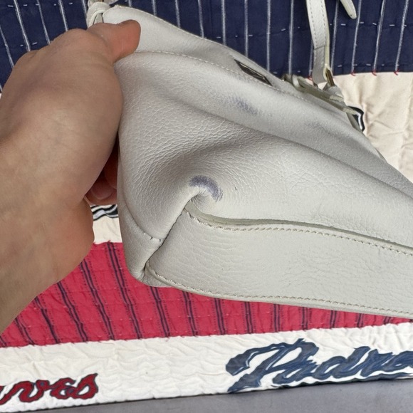 Dooney and Bourke  crossbody bag cream color Leather - Picture 7 of 10